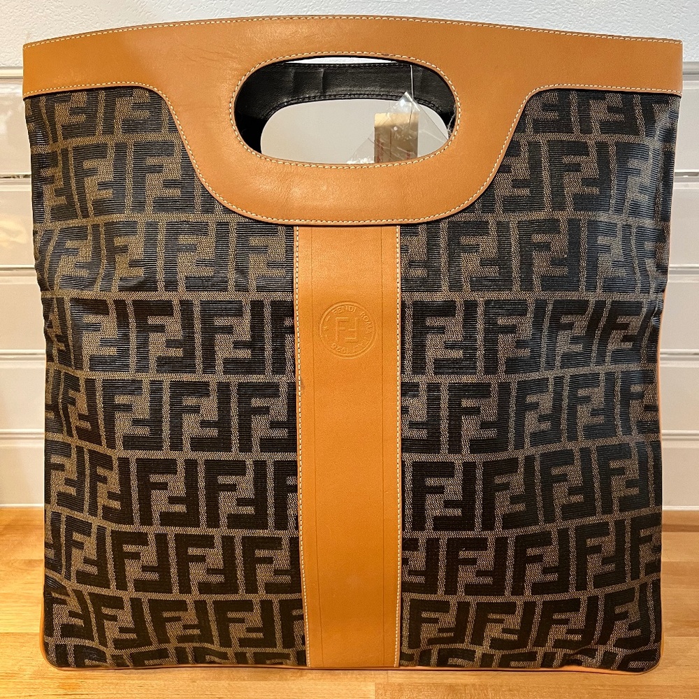 Fendi Flat Shopping Bag